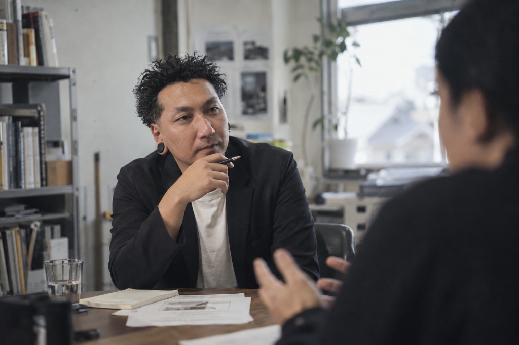 対面での課題整理・相談風景 - ボトルネック研究所